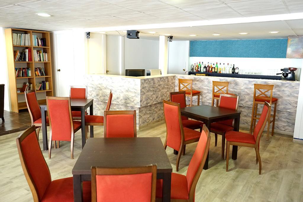 Hotel Checkin Torredembarra Exterior foto